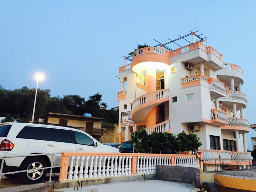 Apartments Delfin 乌尔齐尼 外观 照片