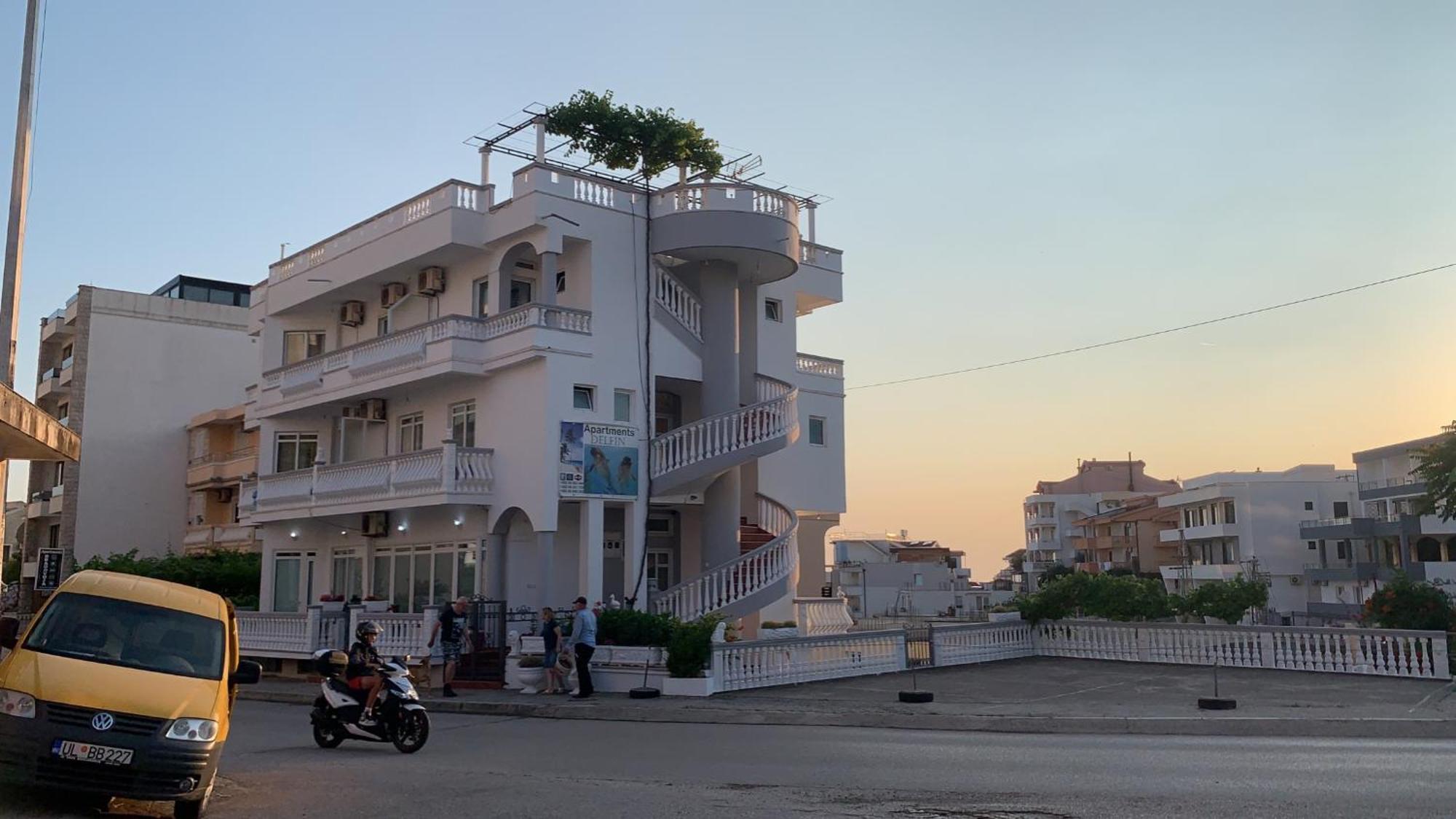 Apartments Delfin 乌尔齐尼 外观 照片
