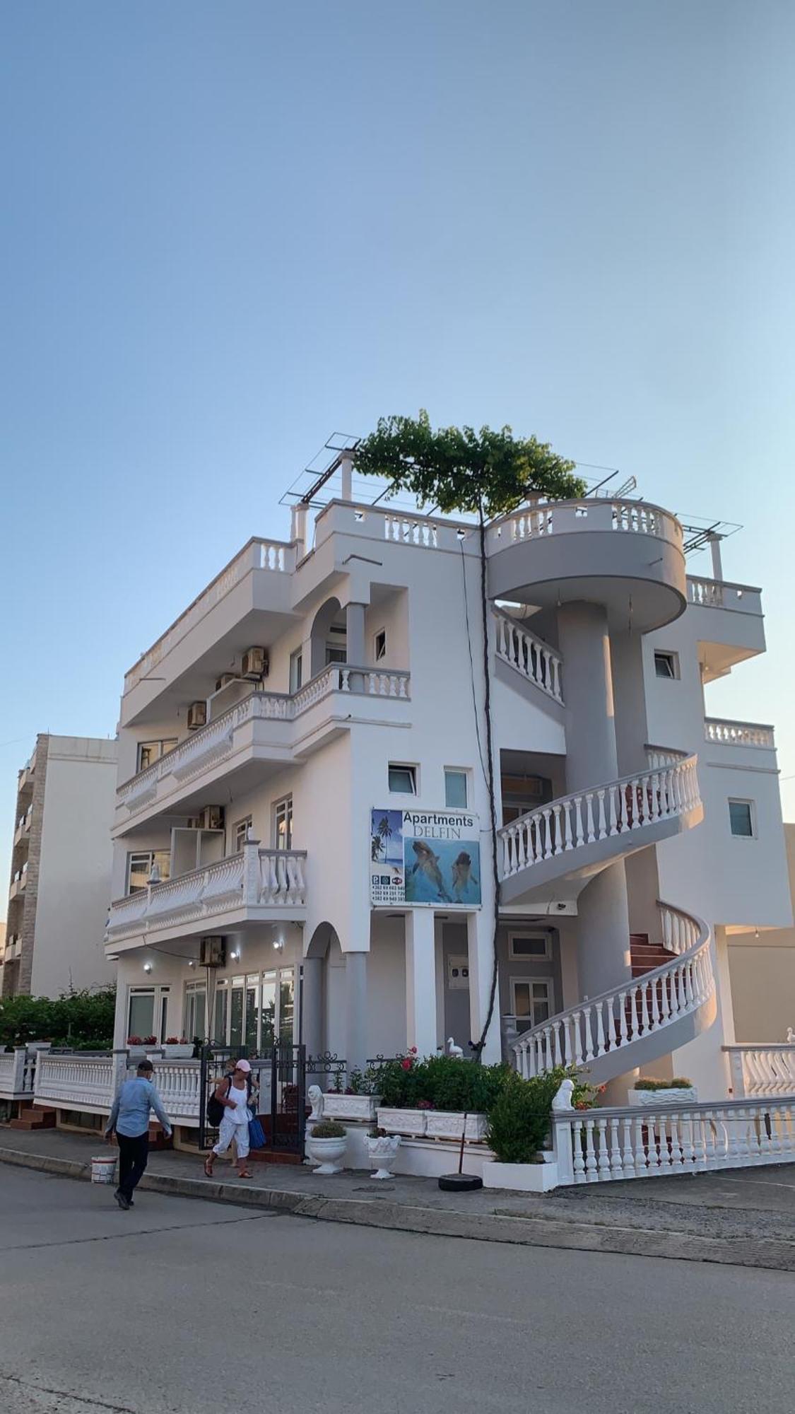 Apartments Delfin 乌尔齐尼 外观 照片