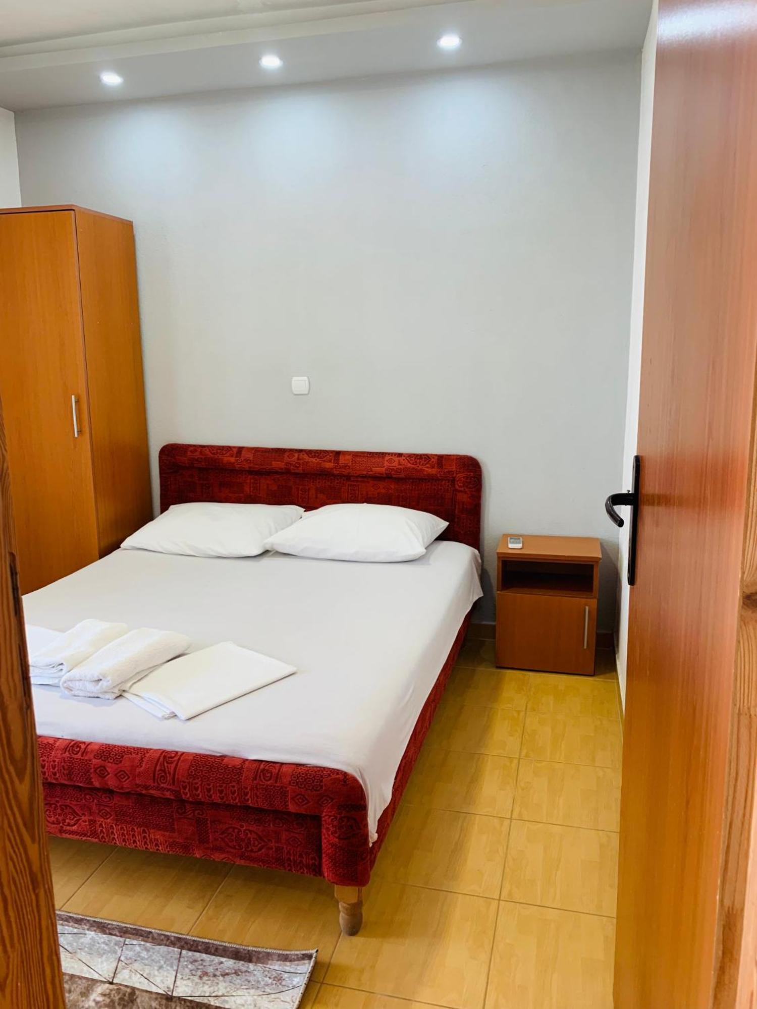 Apartments Delfin 乌尔齐尼 外观 照片