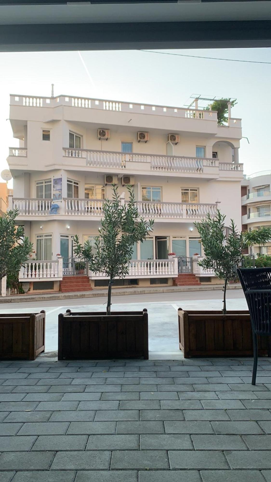 Apartments Delfin 乌尔齐尼 外观 照片
