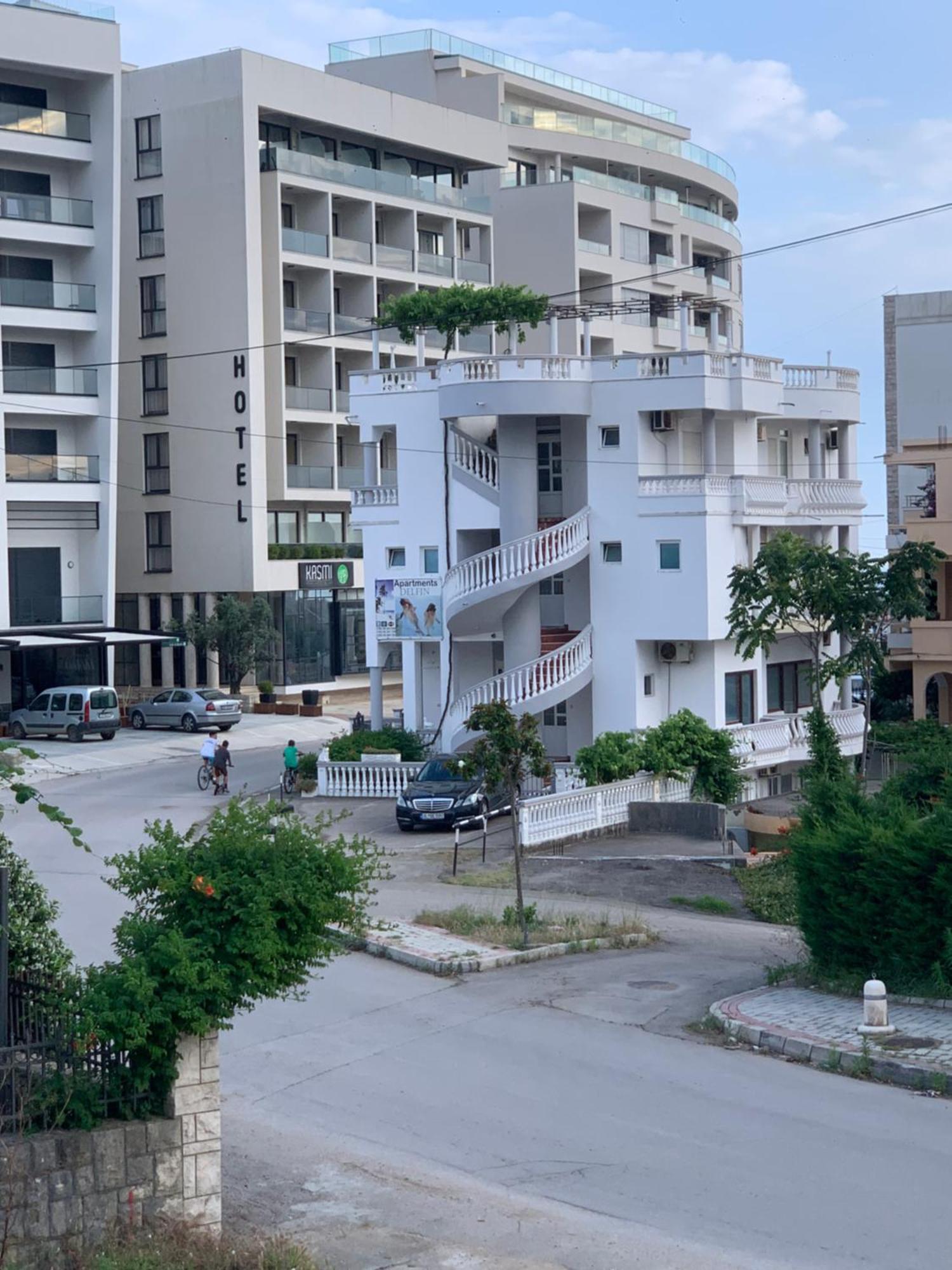 Apartments Delfin 乌尔齐尼 外观 照片
