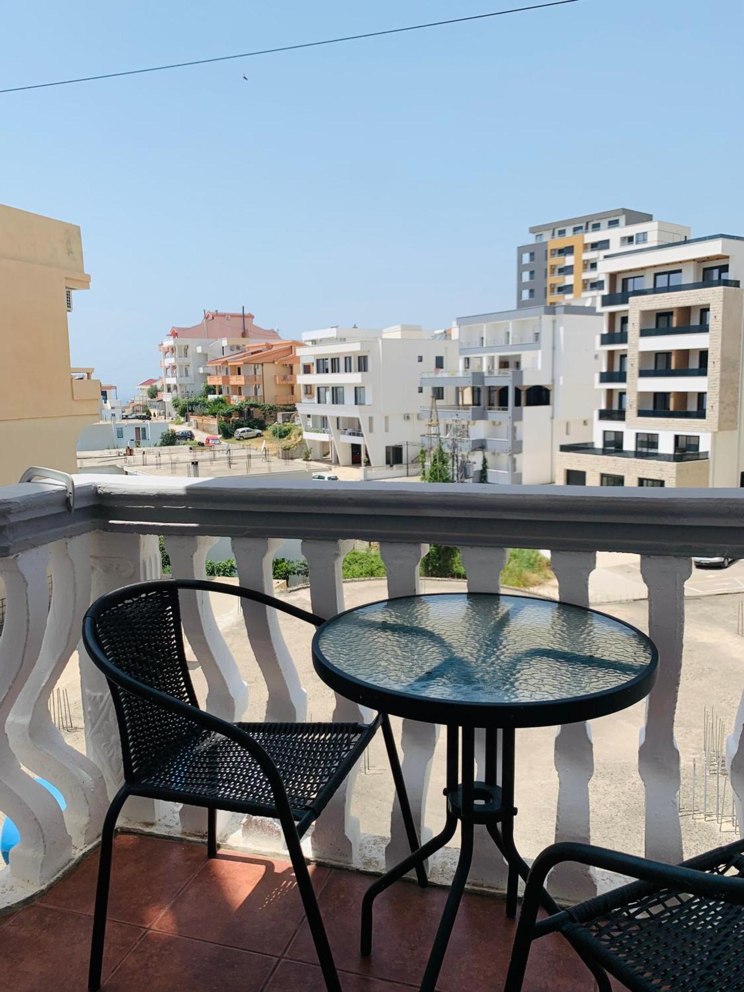 Apartments Delfin 乌尔齐尼 外观 照片
