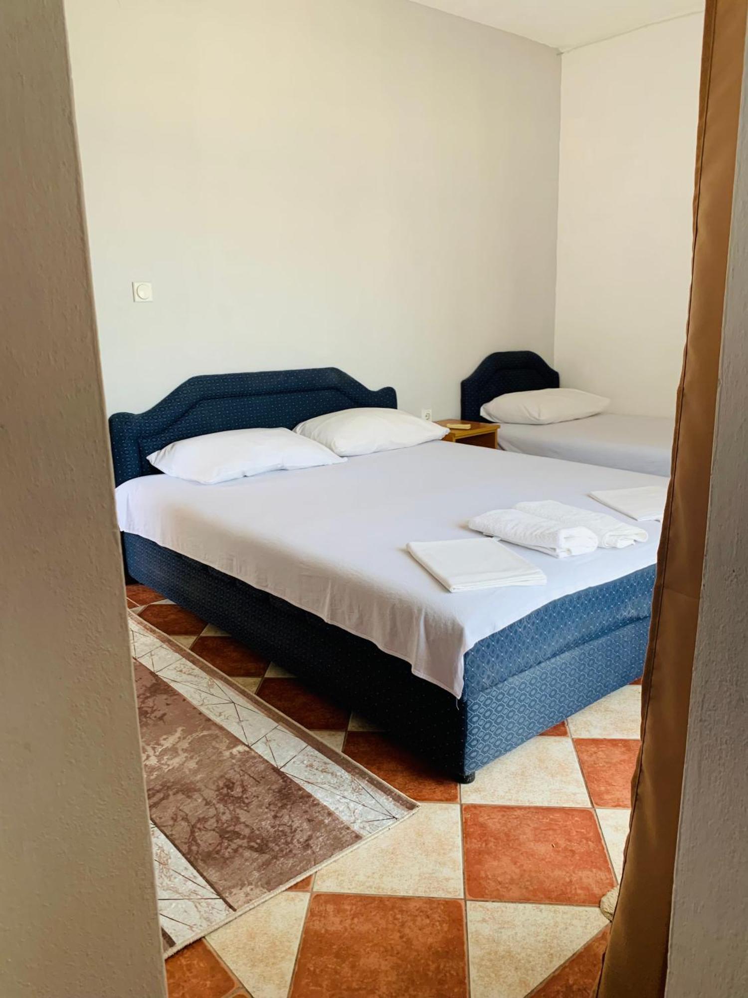 Apartments Delfin 乌尔齐尼 外观 照片